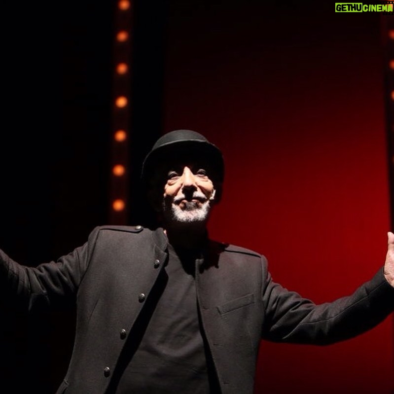 Melânia Gomes Instagram - Porque hoje estamos a celebrar o Dia Mundial do Teatro, o @teatrodonoroestecdv disponibilizou no seu site, vários espectáculos para serem vistos hoje. Pode escolher o que quiser, veja a lista no site. Quem não viu este musical que eu fiz em Viana, “PERDIÇÃO” de @fergom22 (a partir da obra AMOR DE PERDIÇÃO de Camilo Castelo Branco), tem hoje essa oportunidade - link nas minhas stories. Viva o TEATRO! Obrigada @teatrodonoroestecdv , óptima ideia 👏❤️ #diamundialdoteatro #melaniagomes #perdição #melwork @hitmanagement @montenegrotalentsoficial #vianadocastelo #vianaéamor #vianaécultura #quemgostavemquemamafica #vianaficanocoracao #teatroportuguês