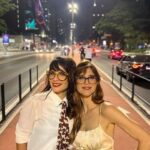 Mel Lisboa Instagram - Te ♥️ #Repost @mariaaribeiro --- Eu só me dei conta ontem. Mel e eu. Rita e Fernanda. As tatuagens, os óculos iguais, a gravata que eu nao soube dar, a nossa dupla que ja se foi (mas nao foi!), o nosso amor pela @anitta , o curso de teatro que nos uniu nos anos 90. @mellisboa , que sorte a nossa ter voce . Voce de você, voce de Rita, você de Anita, voce de cidadã paulistana. Obrigada por ser assim.