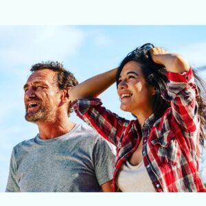 Mélanie Doutey Instagram - Aujourd hui sort Donne moi des ailes nous on aime ce film on en est fier allez y courez y ce film fait du bien #donnemoidesailes @nicolasvanierofficiel @jeanpaulrouve @vflouis @liloufogli @fredsaurelacteur @radar.films @sndfilms