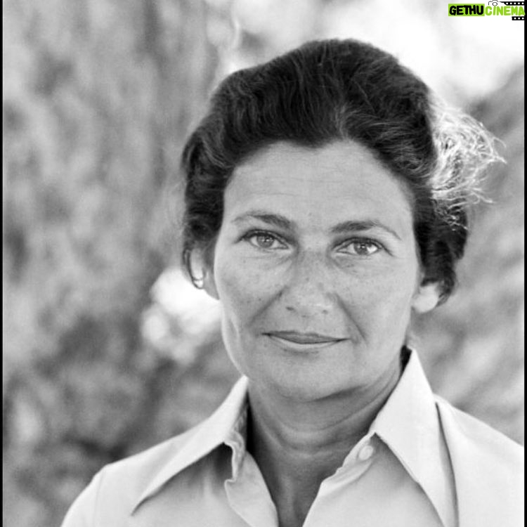 Mélanie Doutey - 2.2K Likes - Merci
