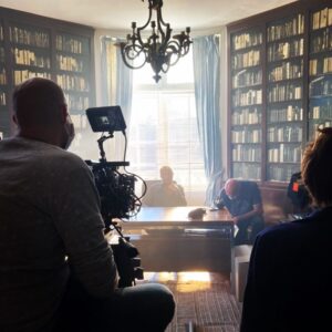 Mélanie Doutey Instagram - Fin de première semaine sur l#inexorable de @fabriceduwelz avec Monsieur #benoitpoelvoorde et #albagaiabellugi  #quedubon #joieduplateaumasqué