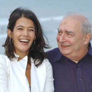 Mélanie Doutey Instagram - Ce soir La fleur du mal sur C8 de l immense brillant fantaisiste épicurien  Mr Claude Chabrol  avec des partenaires merveilleux @nathaliebaye.officiel #suzanneflon @benoitmagimel_off #bernardlecoq  Souvenir divin