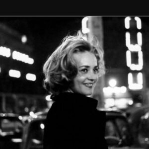 Mélanie Doutey Instagram - Elle avait des bagues à chaque doigt ....
#letourbillon #letourbillondelavie #jeannemoreau