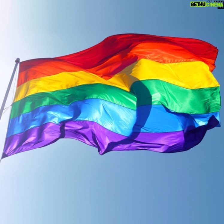 Mélanie Doutey - 2.1K Likes - Walk for freedom #gaypride