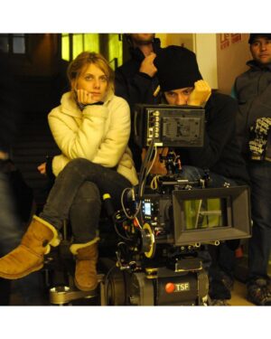 Mélanie Laurent Instagram - Il y a 10 ans sortait au cinéma le premier long-métrage réalisé par Mélanie, Les Adoptés ❤️

Un très beau film sur la famille, celle avec le même sang et celle que l’on se crée. Sur comment apprendre (ou réapprendre) à vivre suite à l’absence d’un être cher qui chamboule l’équilibre familial. 

Un film qui marque aussi le début de la collaboration entre Mélanie et son équipe technique qui perdure au fil de ses différents projets. 

Un film rempli d’amour, de sincérité, de douceur et de poésie. À l’image de sa réalisatrice. 

Nous vous le conseillons vivement !

Casting : Mélanie, Marie Denarnaud, Denis Menochet, Clémentine Celarié, Théodore Maquet-Fouchet et Audrey Lamy.