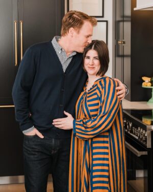 Melanie Paxson Instagram - Happy Father’s Day to all the dads…. But especially to this one. We are so lucky to have you! ⭐️ 
.
.
.
#fathersday #paxson #paxsonfamily #family #dad #dadsday #andypaxson #melaniepaxson #fam #charleston #home #house #decor #inspo #interior