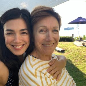 Melanie Vallejo Instagram - My beautiful mum Anna passed away last November. She was 69. 

I am utterly devastated and also… ok. 

Mostly I’m fine because my brain accepts that death is a natural and essential part of life. At some point we all say goodbye to our parents -we just hope it’s not too soon. 

But my heart, oh my poor heart, physically aches when I think about living my life without her in it. 
I miss her. I miss her laugh. I miss her hugs.
She was the strongest, coolest, most brilliant woman I’d ever met. I loved her (obviously) but I also really, really, really liked her. Like, if she wasn’t my mum I’d totally want to hang out with her and be mates. She was the only person in the whole wide world I genuinely enjoyed talking to on the telephone. Which is lucky because living in different countries during the COVID lockdown years, FaceTime was our best friend. We talked every single day. Chatting about everything and nothing. Sharing secrets, laughing til we cried. 

Six months on I thought by now I’d have the words to express my grief.. but… it’s still too soon and the hole she has left in my heart is too big. And that’s okay. 

Grief is a strange beast but I’m learning to make friends with it. 

So for today I’ll remember her and thank her for making me the woman I am.

Thank you Mama, I love you.

And I’m sending love to all of you out there who find today tricky. 
Find someone to give you a good cuddle. If you see me, I’ll happily give you one xx
