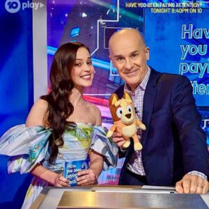 Melanie Zanetti Instagram - Had a blast being the guest quizmaster on #hybpa tonight on @channel10au 💙✨ wearing @leolin_official ✨ @officialblueytv