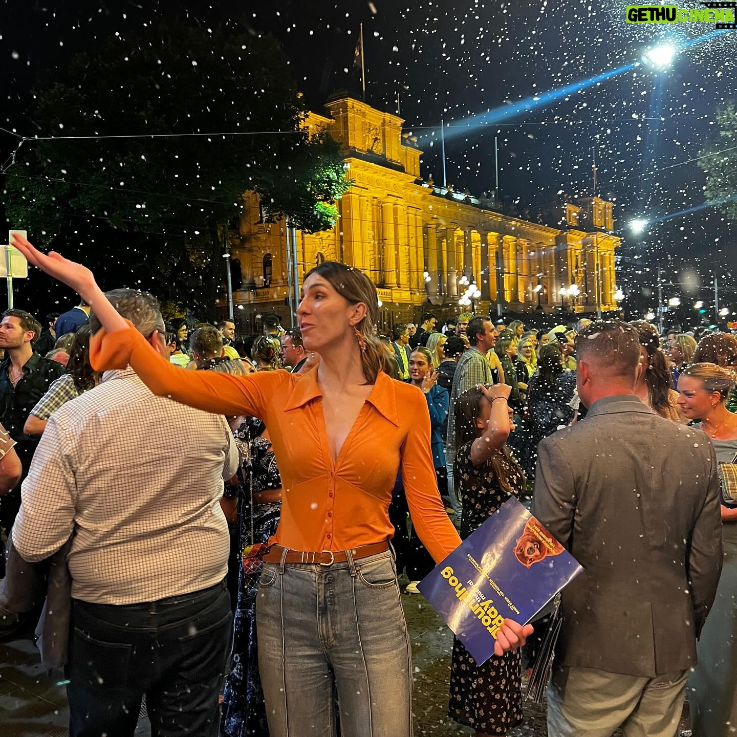 Melanie Bracewell Instagram - They had “snow” falling down after the Groundhog Day premiere in Melbourne last night. I tried to embrace it like the movies but my arms are too long so I just ended up smacking a stranger. P.S the show was excellent ya gotta see it