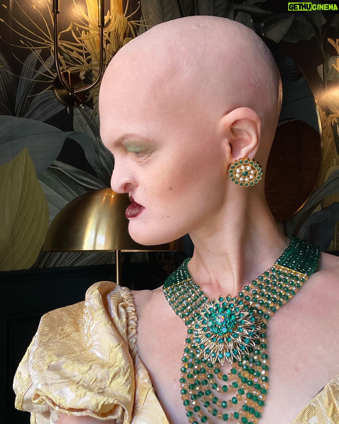 Melanie Gaydos Instagram - Thankful for an amazing shoot and beautiful crew today xoxo thank you angels @laughingbruja @beautybypierre @pinktothepanther @ilovemissjuice @johnr_alpha3 🥹🥰🤗😘 #bts