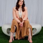 Melanie Lynskey Instagram - I am always so late in posting but I was very honoured to have a lovely profile in the @nytimes. Thank you to Alexis Soloski, the writer, and to @philipcheungphoto for making me so comfortable and for photos that I truly love (very rare for me!!) Beautiful makeup by @kristeeliu Lovely soft hair by @tedgibson @misha_rudolph_stylist put together this look and honestly, it’s super fun being styled by your coolest friend 💗 thanks to @bri_face_killa for moral support and for being so fun