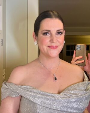 Melanie Lynskey Instagram - THANK YOU @radhikajones and @vanityfair for having us at the best party of the year. I have blisters running along the line of my toenails but it was worth it!! Thank you to my husband for being SO HANDSOME and a very fun date. Eternal thanks to the wonderful @csiriano for this stunning custom dress and to everyone who works with Christian for the time and expertise and fittings and beautiful tailoring. I’m so lucky. 
Impeccably styled by my dear dear friend @misha_rudolph_stylist wearing gorgeous @martinkatzjewels - my gosh they were stunning. Thank you Martin and @periellenb we love you so!
@tylerellisofficial had the most perfect bag. Thank you @aimeecarpenter17 
Thank you to my beloved @stephensollitto, the funniest and kindest man alive, for this beautiful makeup. 
Thank you to the talented and lovely @tedgibson for this perfect hair.  You are an angel Ted and such a gentle and loving person. 
Thank you @nailsbyshige for saving my raggedy hands and doing my favourite tiny hearts and for bringing your sparkly sweet energy to my house. 
Thank you sweet @sophie.a.miller for a long long long day babysitting!! 💖
And thank you @VanityFair and @gettyentertainment for these red carpet pictures. #VFOscars #VanityFairOscarParty