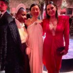 Melanie Lynskey Instagram - An absolute honour to get to attend the most surreal/epic/fun party of the year, #vanityfairoscarparty. My eternal thanks to @stephensollitto and @tedgibson for being so kind, fun, talented and willing to do something different. Thank you @nailsbyshige for the beautiful manicure! THANK YOU @periellenb for your amazing taste and to the amazing @martinkatzjewels for this insane necklace, ring, earrings and bracelet. Beautiful @tylerellisofficial bag, thanks as always @aimeecarpenter17 !! @alexandrevauthier dress @jimmychoo shoes which were so comfy especially after Steve walked around in them. Thanks to my poppet @magslawslawson for being such a fun date. Thanks to @sophie.a.miller for an incredibly long day babysitting. And finally thanks to my stylist and friend @misha_rudolph_stylist for being bold and beautiful and for running all over town with a sniffly seven year old ❤️❤️❤️ Loved seeing @janicza and Greta and @mattdrav my friend of 30 years !! Loved getting to hug my Quackleens and seeing the glowy sweet faces of @katebosworth and @justinlong. Thank you to my new friend @renatereinsve for being the best ever person to wait in a long line with 💕💕💕