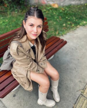 Melis Sevinç Instagram - 🍂🍃