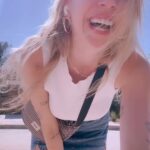 Melis İşiten Instagram - Tatil için Bodrum’a geldiiik ve @missafir sayesinde kendi evimizde hissettik🏡❤️ Türkiye’nin birçok şehrinde ve yurt dışında konaklama için gönül rahatlığıyla #tavsiye ediyorum. Benim de tatillerimde sık sık göreceksiniz artık. Bir anda my best oldular🥂