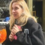 Melis İşiten Instagram – tutulmanınherkeseiyigeleceğineinanmaktamamenbenimhayattakitercihimdirvekimseninneşesinekimseninkarışamayacağıgibikimsenintercihikimseyiilgilendirmezayrıcabubirizmirdumpıdırçünkütutulmabizizmirdeykengerçeleşmiştir.