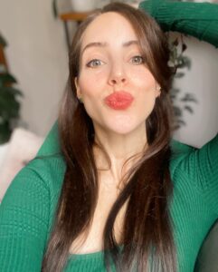 Actress Melisa Akman HD Instagram Photos and Wallpapers January 2023
