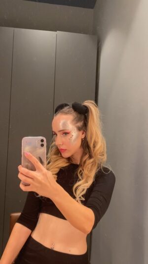 Melisa Akman Instagram - 🦄 Hoşcan is loading…

#makeuptransformation 
#makeupvideos