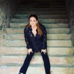 Melisa Doğu Instagram – Sevgili dostum @sibelarna ile harika bir program çektik, hava güzel, keyifim yerinde🙏🏻 📸 @elcinurasli  ve saçlaaaarrr tabi ki canım @yosibear 🦋🍀😘♥️