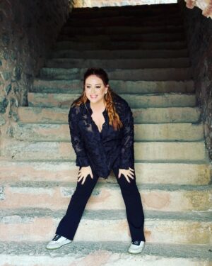 Melisa Doğu Instagram - Sevgili dostum @sibelarna ile harika bir program çektik, hava güzel, keyifim yerinde🙏🏻 📸 @elcinurasli  ve saçlaaaarrr tabi ki canım @yosibear 🦋🍀😘♥️