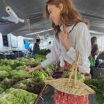 Melise Instagram - anyone get a thrill picking out fresh produce? i mean, uh- yeah me neither haha lol 🥲