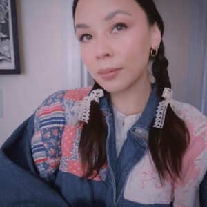 Melise Instagram - All bows n braids lately 🎀