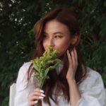 Melise Instagram - “it pleases me to imagine that the wind took my perfume” 🌾