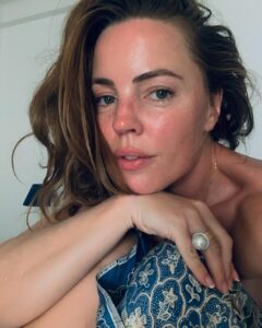Actress Melissa George HD Instagram Photos and Wallpapers December 2020