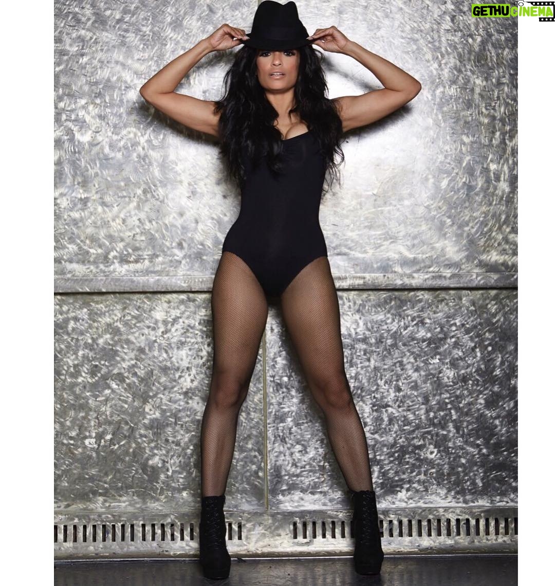 Melissa De Sousa Instagram - #TBT #Broadway inspired photo shoot with @_christianarias_ #Dancer 💃🏻