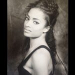 Melissa De Sousa Instagram - #FBF One of my first #headshots #oldhollywood #glamour #blackandwhitephotography #blackandwhite 🖤🤍