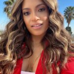 Melissa De Sousa Instagram - “Harper! I’m watching you.”🧐 Will you be watching us on @peacocktv Dec. 22? #TheBestManFinalChapters 😍