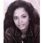 Melissa De Sousa Instagram - #TBT My first headshot No makeup needed except a bunch of eyeliner! Lol 😽