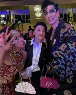 Melissa King Instagram - Gold Gala 2024 💫

Thank you @goldhouseco for bringing us together to celebrate our heritage and community. 

Suit: @thombrowne ♠️
Haircut: @sanfranzcisco ✂️
Jewelry: @emigrannis 💎⚜️