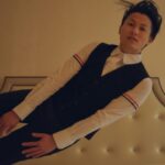 Melissa King Instagram - Happy Met Monday. 2022 throwback to a memorable night! designer / @thombrowne stylist / @adamballheim hair / @danawillcutyou custom Chinese empress nail guards / @chrishabana stacking diamond rings / @denakemp finger cuff / @lilianshalom earrings / @emigrannis pendant & earrings / @jenmeyerjewelry photography / @ashleybatz