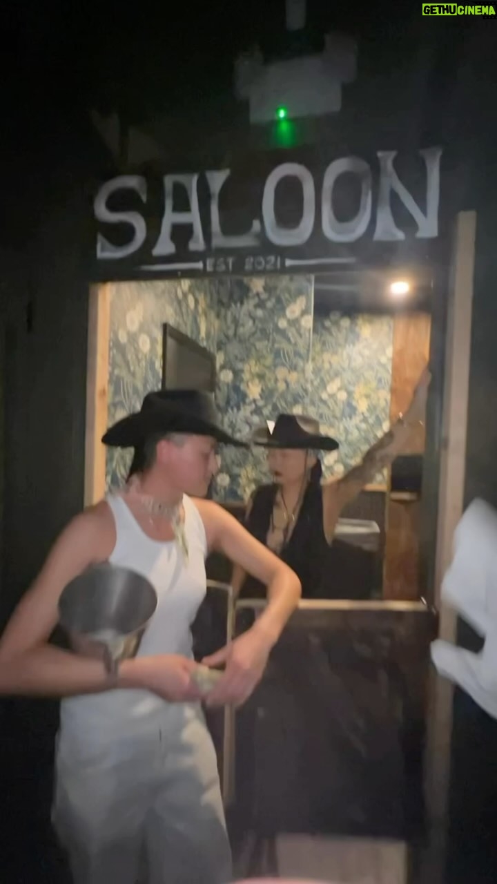 Melissa King Instagram - Broke Bread Mountain. Stick em up! 🤠🔫🤑