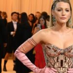 Melissa King Instagram - The time I was at the 2022 Met Gala. 🧐🔍🤣 I promise I smiled. designer / @thombrowne stylist / @adamballheim hair / @danawillcutyou custom Chinese empress nail guards / @chrishabana stacking diamond rings / @denakemp finger cuff / @lilianshalom earrings / @emigrannis pendant & earrings / @jenmeyerjewelry