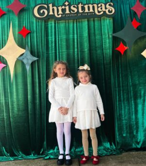 Melissa Ordway Instagram - Merry Christmas from our family to yours! May you feel joy and magic of the season! ✨❤️ 

#silentnight #christmas #jesus #birthday #joy 

Swipe to see the girls singing in the Christmas choir 🥲