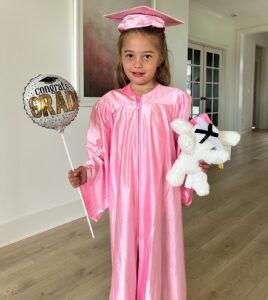Melissa Ordway Instagram - And just like that we have a Kindergarten graduate and a future 3rd grader! 🎓😭🎉 Sophie wants to be an actress and Olivia wants to be a party planner/ host. I couldn’t be more proud of my girls in their talent show and all their hard work this year. Thankful for our sweet school and these amazing teachers! ❤️