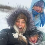 Melissa Ordway Instagram - Snow ❄️ Day! Nothing like spending the long weekend in the snow. “I have decided to stick with love. Hate is too great a burden to bear.” - MLK #mlk #mlkday #snow #snowday