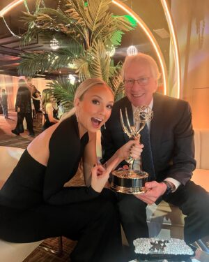 Melissa Ordway Instagram - Oh what a night! Congratulations to the talented nominees and winners- especially to our @youngandrestlesscbs writing team!!! #daytimeemmys