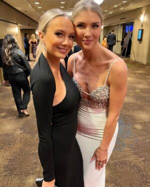 Melissa Ordway Instagram - Oh what a night! Congratulations to the talented nominees and winners- especially to our @youngandrestlesscbs writing team!!! #daytimeemmys