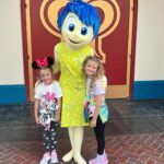 Melissa Ordway Instagram - Disneyland magic 🪄 ✨ Walked 9 miles, rode all the rides (including Olivia’s first roller coaster 🎢), ate lots of ice cream and had tons of fun!