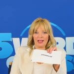 Melissa Peterman Instagram - Watch to the end to find out which hunk is in Melissa’s book club 👀 #25WordsorLess #gameshow #wordoftheday