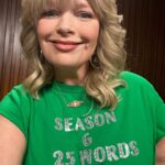 Melissa Peterman Instagram - Back at it!! Shooting Season 6 of @25wordsorlesstv ! Had a blast playing with @headkrack and hanging with the spectacular @meredithvieira ❤️ #playmoregames #25wordsorlesstv