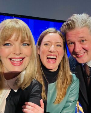 Melissa Peterman Instagram - Thank you to the cast and creators of Young Sheldon for letting me moderate today's Paley Fest panel. Truly an honor. @paleycenter @youngsheldoncbs #youngsheldon #paleyfest