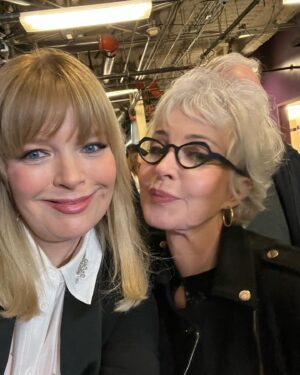 Melissa Peterman Instagram - Thank you to the cast and creators of Young Sheldon for letting me moderate today's Paley Fest panel. Truly an honor. @paleycenter @youngsheldoncbs #youngsheldon #paleyfest