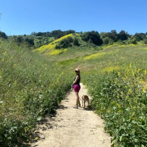 Melissa Villaseñor Instagram - Mustard weed and booty in superbloom 🤣