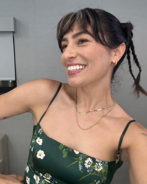 Melissa Villaseñor Instagram - This look rocks and happened with the help from @susielynnmakeup @belengomezhair 
You’ll see it on a game show very soon! 🛞of🥠