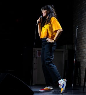 Melissa Villaseñor Instagram - Miami improv 8-26-23 

@albeardoh 📸