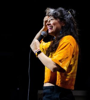 Melissa Villaseñor Instagram - Miami improv 8-26-23 

@albeardoh 📸